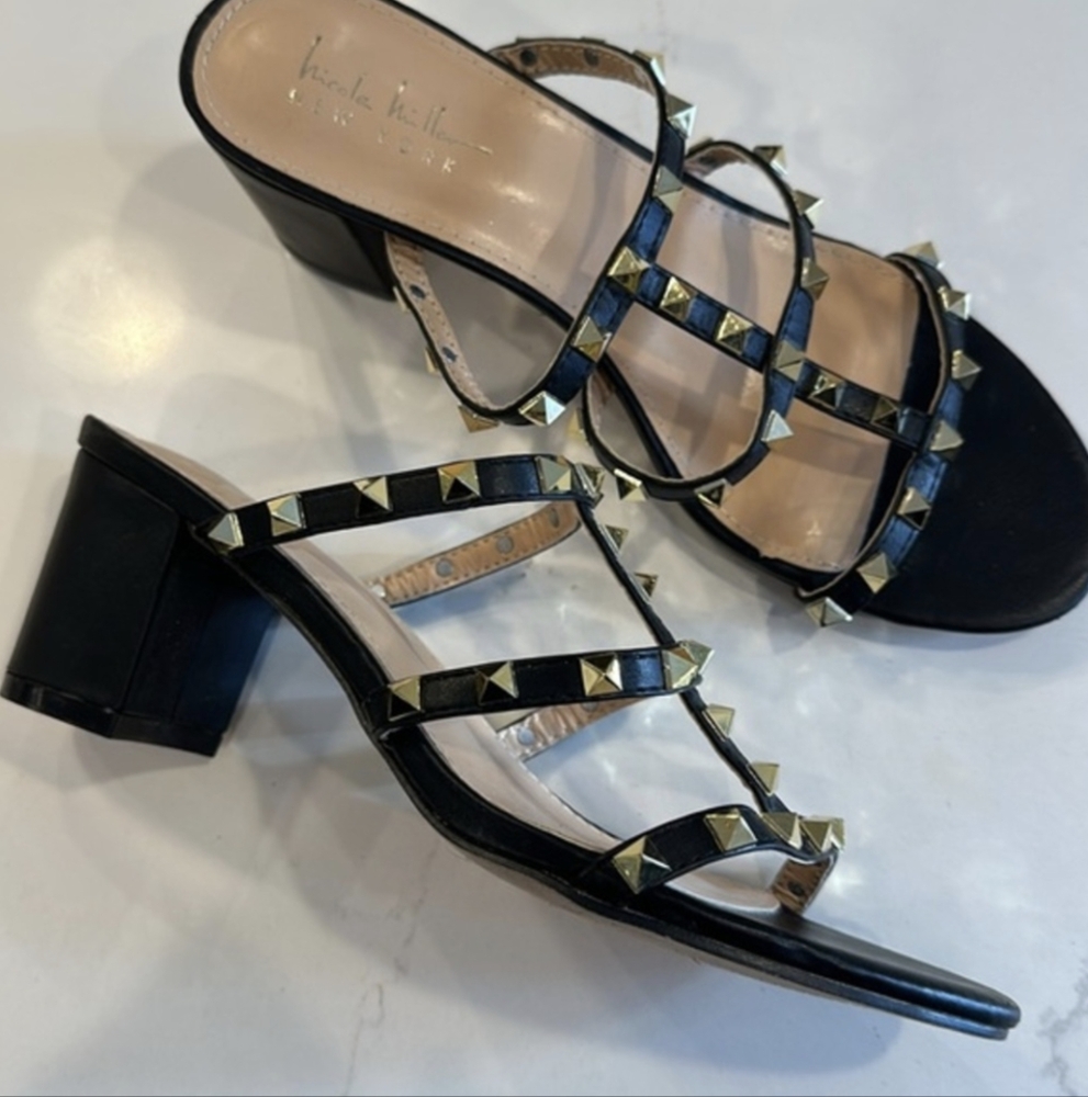 Nicole Miller Studded Sandal Size 10 Black & Gold